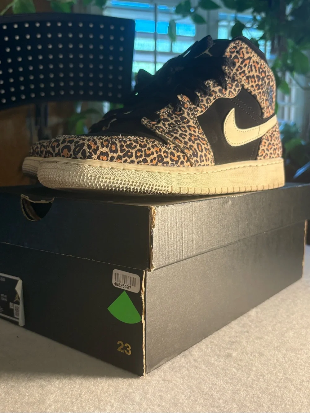 Nike Youth Leopard Print High-Top Sneakers - Black, Cream & Tan size 7Y